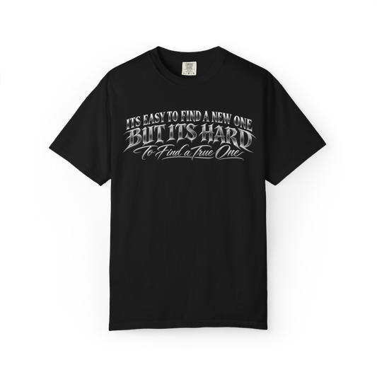 Black t-shirt with chrome script find a true one chest print